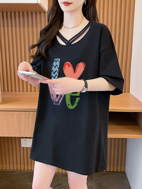 plus Size V-Neck Short Sleeve T-Shirt Women's Loose Fit Summer Casual Breathable Korean Style Cover up Print Design Top
plus Size V-Neck Short Sleeve T-Shirt Women's Loose Fit Summer Casual Breathable Korean Style Cover up Print Design Top
