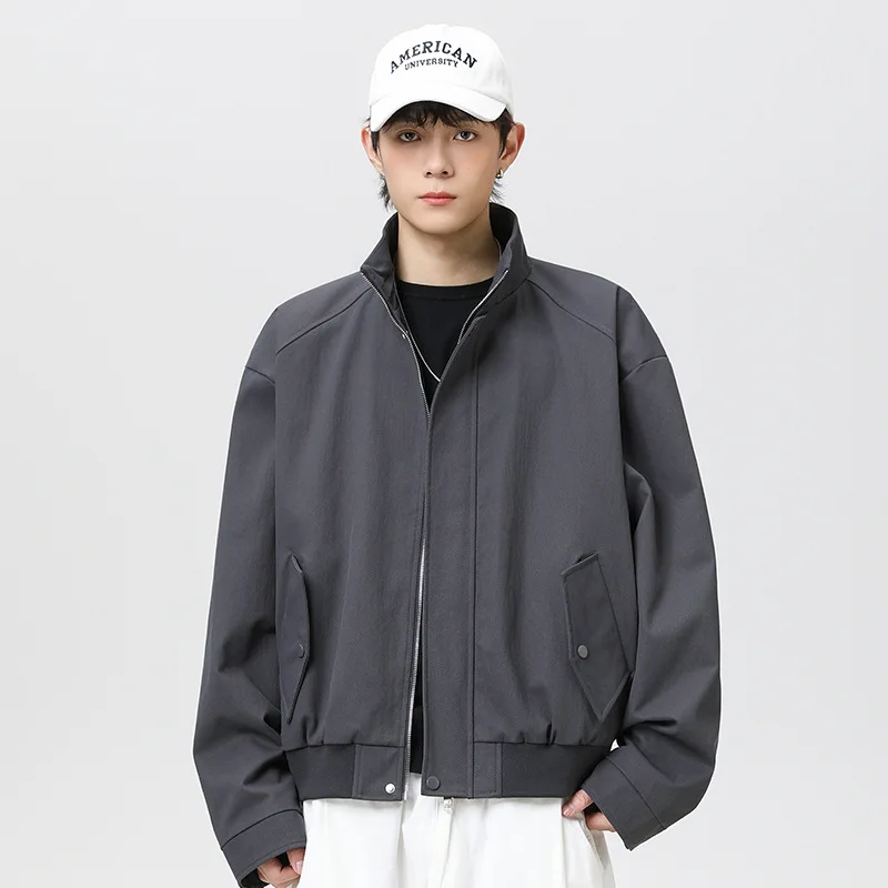 2025 Winter Men Bomber Jacket High Street Contrast Color Male Down Coat Stand Collar Long Sleeve Loose Outdoor Man Outerwear
2025 Winter Men Bomber Jacket High Street Contrast Color Male Down Coat Stand Collar Long Sleeve Loose Outdoor Man Outerwear