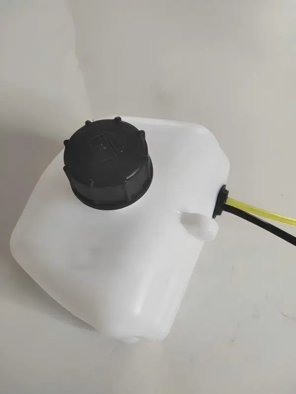 Hangkai 2-Stroke 3.5/3.6 HP Outboard Motor — Boat Engine, Propeller, Fuel Tank Cap, and Spare Parts
Hangkai 2-Stroke 3.5/3.6 HP Outboard Motor — Boat Engine, Propeller, Fuel Tank Cap, and Spare Parts