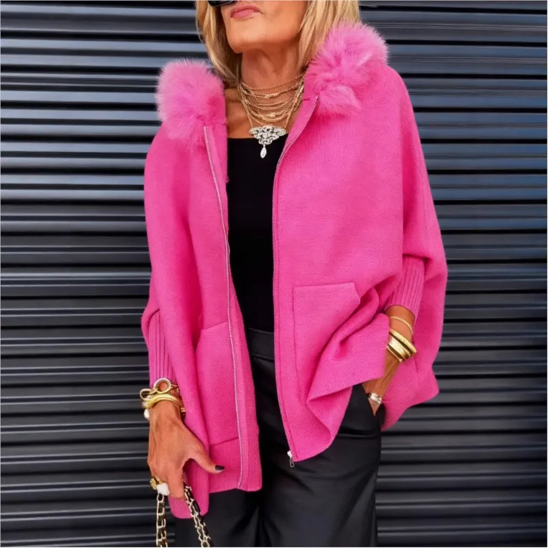 Casual Fashion Hooded Short Coat for Women 2025 Autumn Winter Patchwork Imitation Wool Collar Knitted Bat Sleeves Pocket Jacket
Casual Fashion Hooded Short Coat for Women 2025 Autumn Winter Patchwork Imitation Wool Collar Knitted Bat Sleeves Pocket Jacket