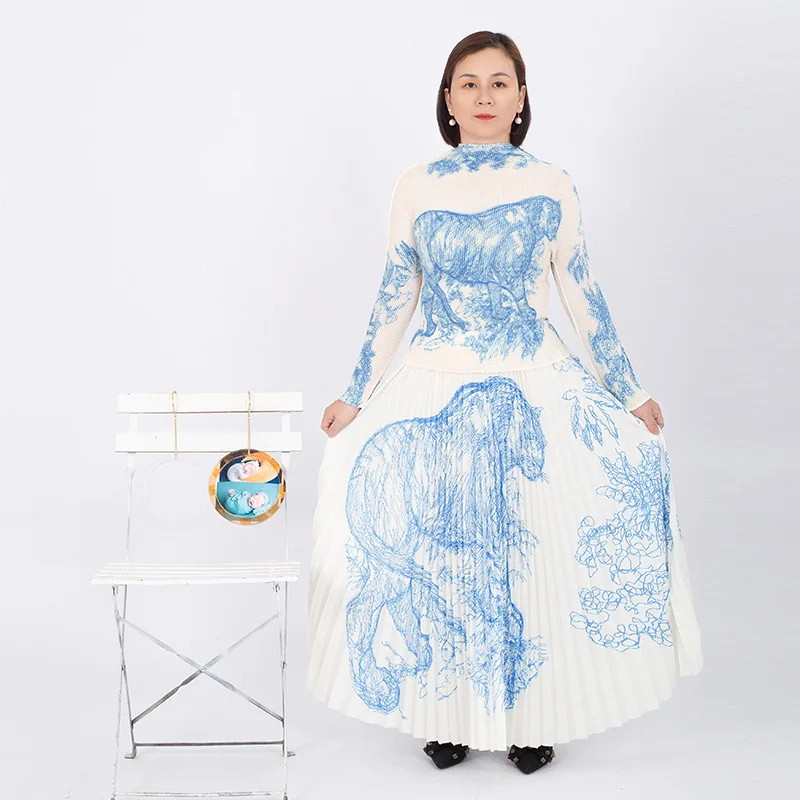 Miyake Pleated Women's 2023 New Fashion Print Long Sleeve Temperament Loose Top + Skirt Elegant Two-Piece Set
Miyake Pleated Women's 2023 New Fashion Print Long Sleeve Temperament Loose Top + Skirt Elegant Two-Piece Set