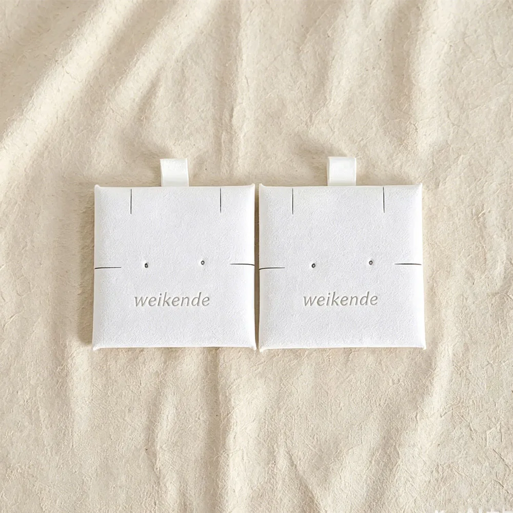 100pcs Custom Logo Microfiber Trinkets Display Pads Earring Pendent Cards Debossed Brand Pouch Accessory Packing Gift Storage
100pcs Custom Logo Microfiber Trinkets Display Pads Earring Pendent Cards Debossed Brand Pouch Accessory Packing Gift Storage