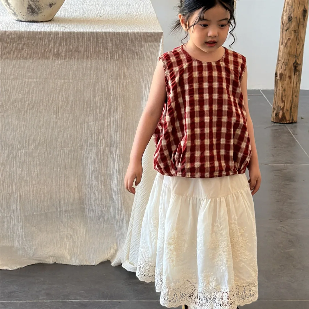 Children's Shirts 2025 Summer New Korean Version of Girls' Doll Shirts Children's Loose Plaid Sleeveless Tops
Children's Shirts 2025 Summer New Korean Version of Girls' Doll Shirts Children's Loose Plaid Sleeveless Tops