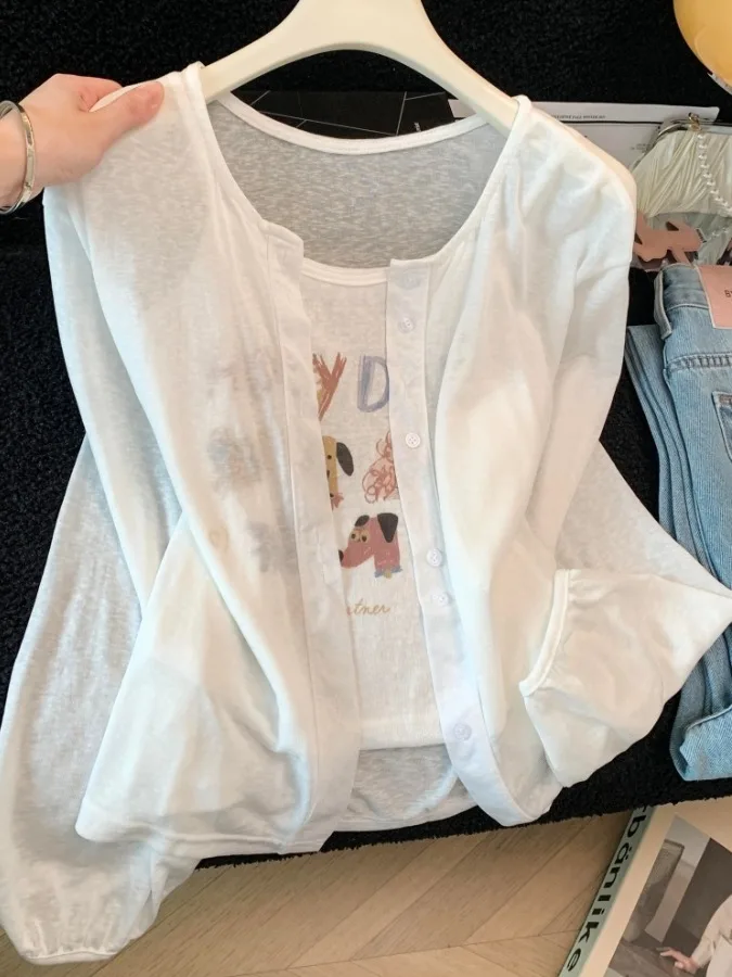 Korean Retro Two-Piece Set Cardigan Jacket Women Summer Dog Graffiti Tank Top Lazy Ice Silk Top Trendy
Korean Retro Two-Piece Set Cardigan Jacket Women Summer Dog Graffiti Tank Top Lazy Ice Silk Top Trendy