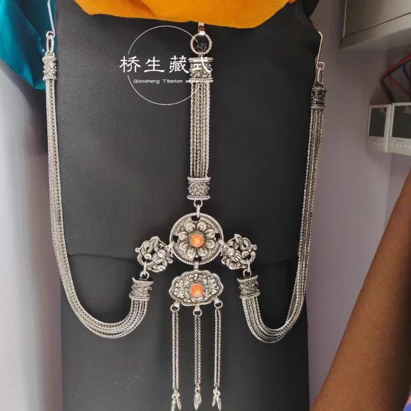 Chinese Tibetan Alloy Waist Chain Waist Accessories Dance Performance
Chinese Tibetan Alloy Waist Chain Waist Accessories Dance Performance