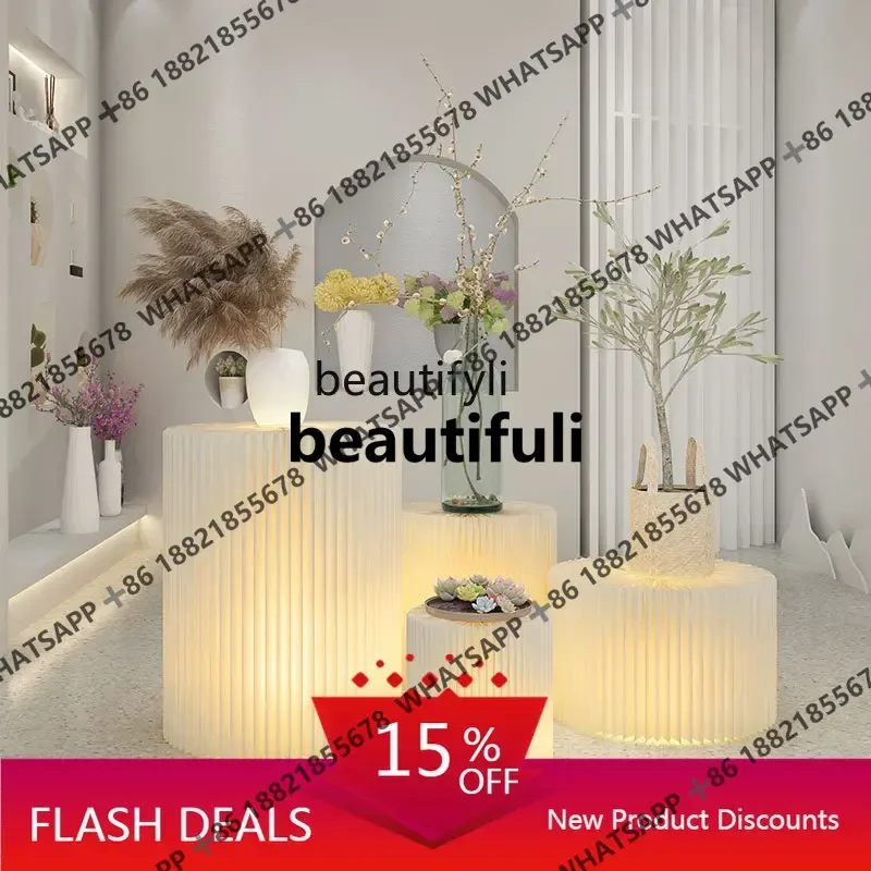 z JCommercial Display Stand for Bouquets with Illuminated Roman Column Shelves
z JCommercial Display Stand for Bouquets with Illuminated Roman Column Shelves