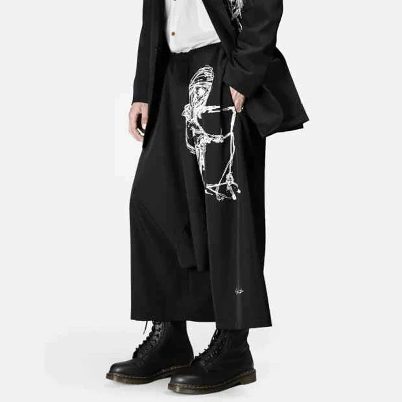 YOJI OOAK РАСЛИКОВАННЫЕ БРЮКИ Шерстяные широкие брюки с принтом молодого музыканта ниша Токио шоу
YOJI OOAK РАСЛИКОВАННЫЕ БРЮКИ Шерстяные широкие брюки с принтом молодого музыканта ниша Токио шоу