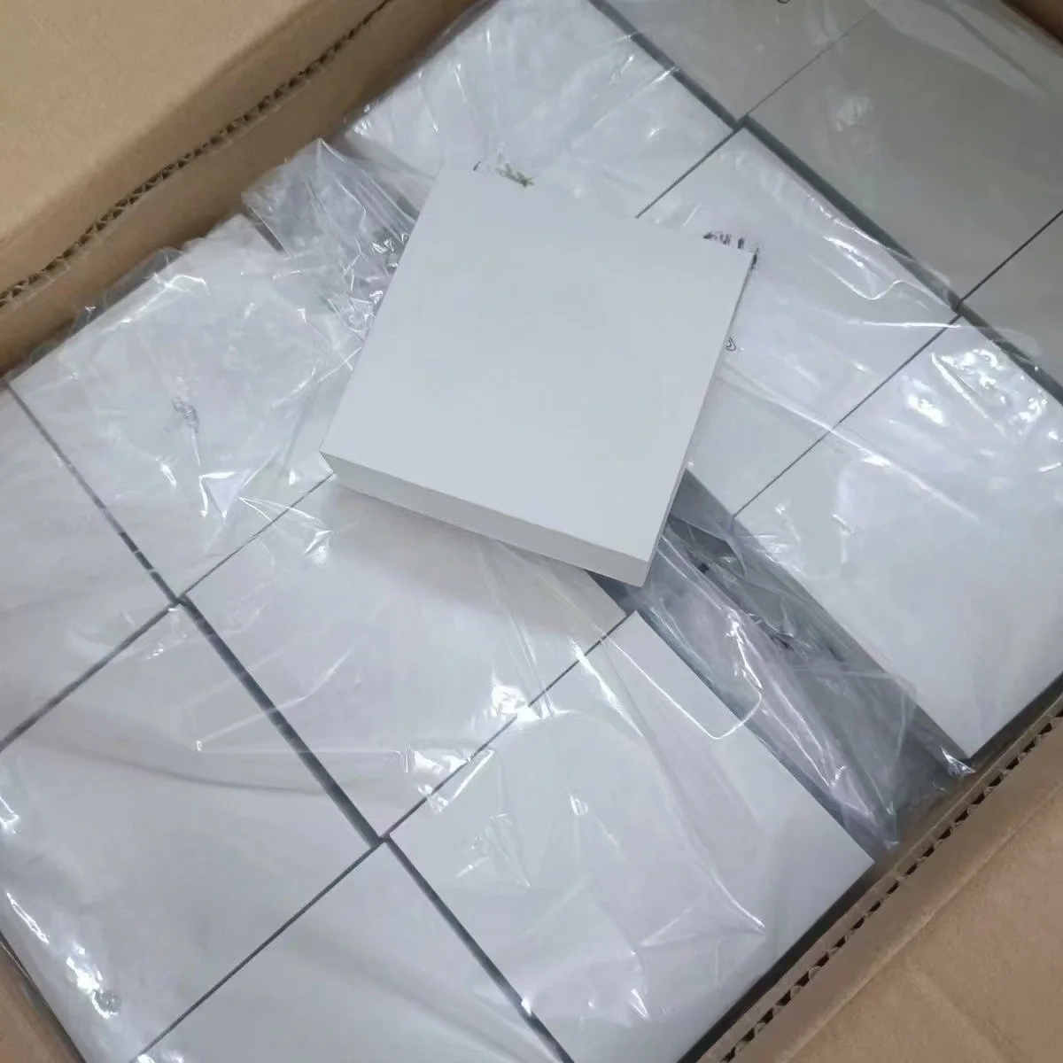 Elegant Jewelry Box: High-End Fashion, Boost Your Charm at Discounted Price!
Elegant Jewelry Box: High-End Fashion, Boost Your Charm at Discounted Price!