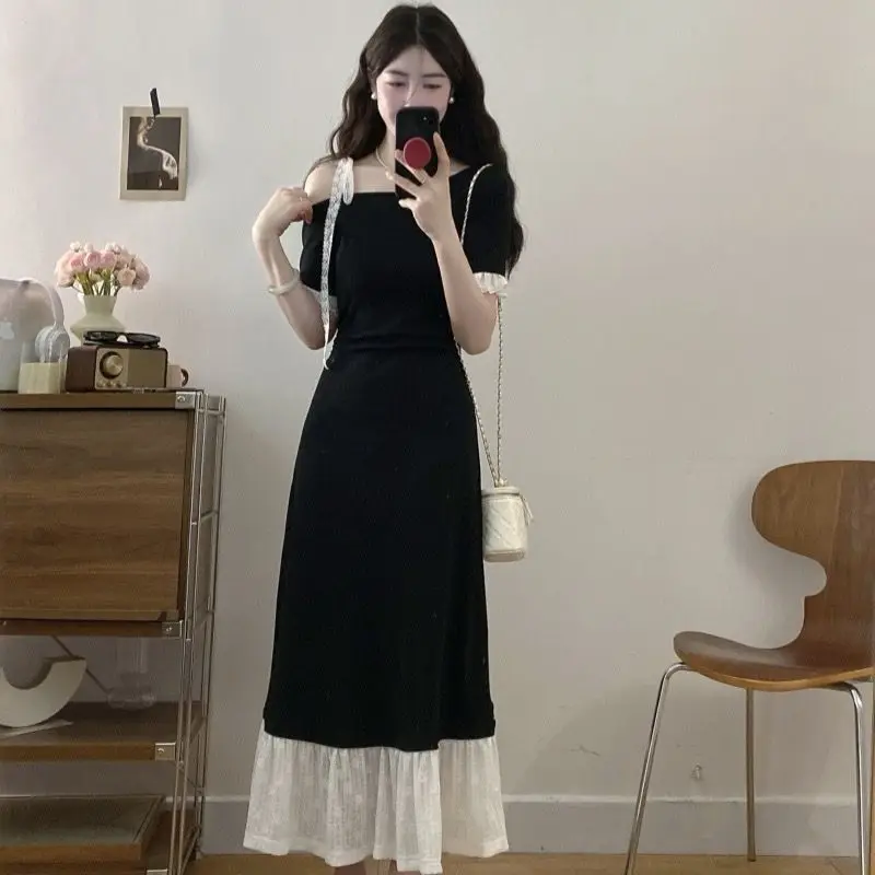 Elegant Black And White Contrast Dress With Ruffled Hem And Off Shoulder Design For Spring Summer Casual Wear
Elegant Black And White Contrast Dress With Ruffled Hem And Off Shoulder Design For Spring Summer Casual Wear