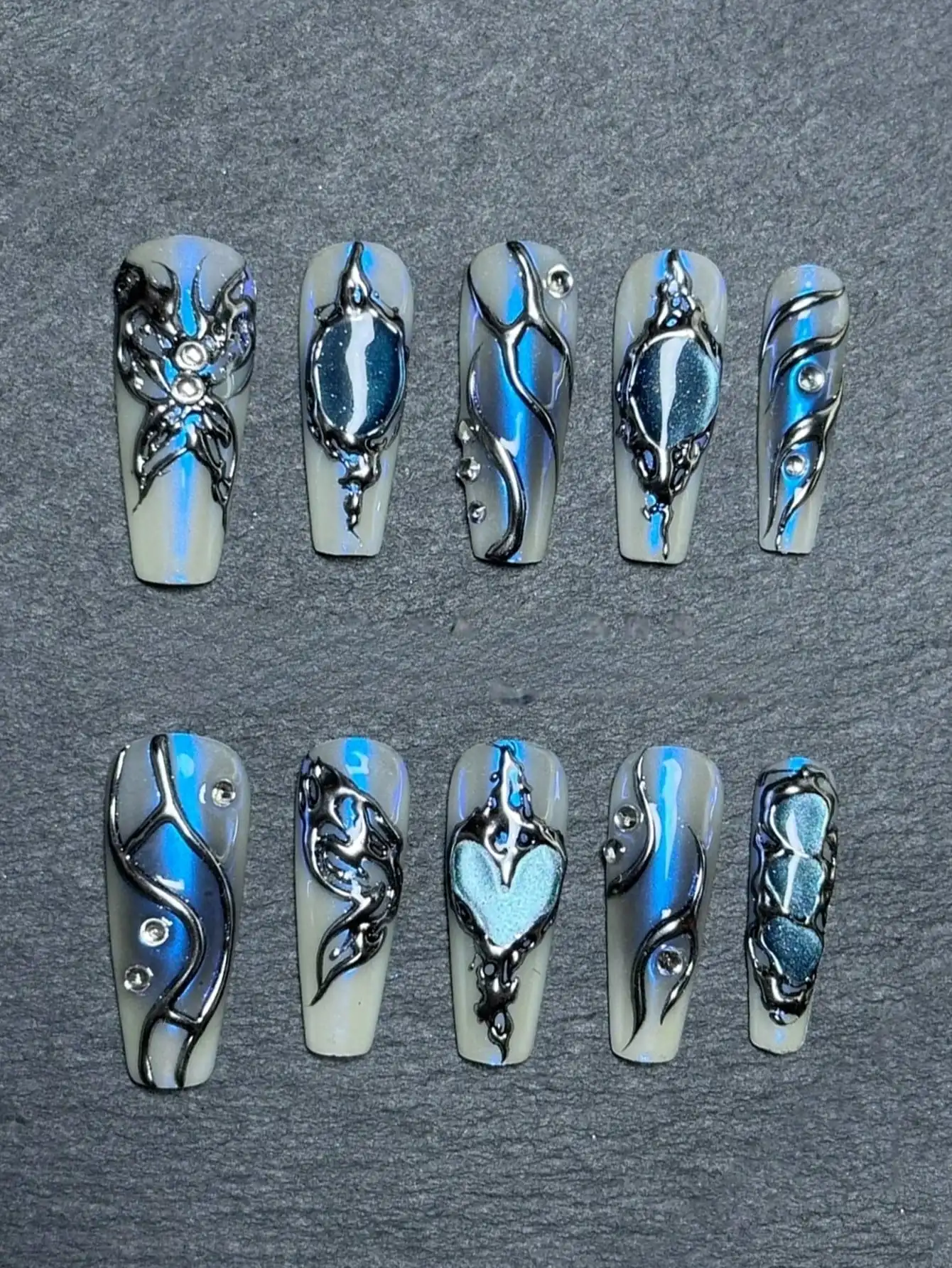 Ten Blue Heart-Shaped Handmade Nail Art Pieces, Retro Gothic Handmade False Nails, Luxurious And High-End Style, Press-On False Nails, Spring False Nails, Reusable False Nails, A Gift For Women, Nail Art, Suitable For Girls Or Ladies To Wear To Parties Or
Ten Blue Heart-Shaped Handmade Nail Art Pieces, Retro Gothic Handmade False Nails, Luxurious And High-End Style, Press-On False Nails, Spring False Nails, Reusable False Nails, A Gift For Women, Nail Art, Suitable For Girls Or Ladies To Wear To Parties Or
