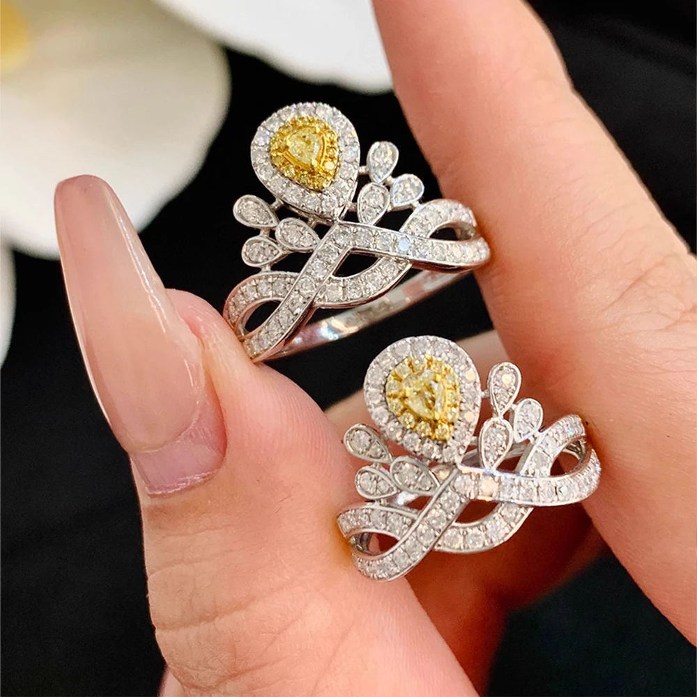 Fashion niche elegant hollow inlaid zircon crown pure silver ring S925 women's ring preferred birthday gift
Fashion niche elegant hollow inlaid zircon crown pure silver ring S925 women's ring preferred birthday gift