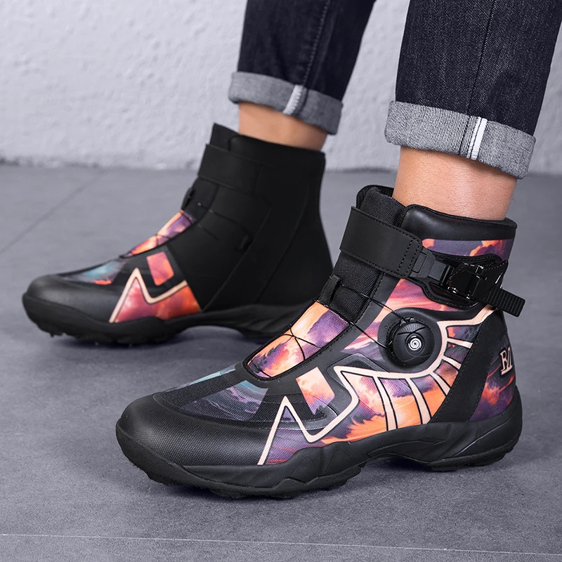 Men's Plus Size High-top Safety Protection Motorcycle Shoe Motorcycle Boots Four Season Cross Country Boots Outdoor Riding Boots
Men's Plus Size High-top Safety Protection Motorcycle Shoe Motorcycle Boots Four Season Cross Country Boots Outdoor Riding Boots
