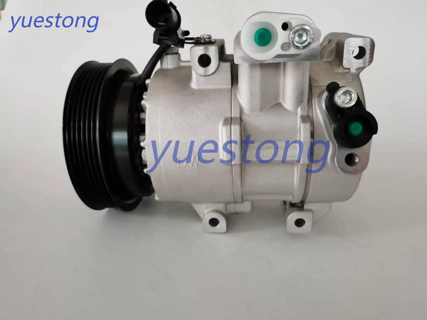 FOR 14-17 HYUNDAI VELOSTER 1.6L A/C COMPRESSOR W/CLUTCH 977012V001 CO29322C 97701-2V001 10A1471 168351 4716086
FOR 14-17 HYUNDAI VELOSTER 1.6L A/C COMPRESSOR W/CLUTCH 977012V001 CO29322C 97701-2V001 10A1471 168351 4716086