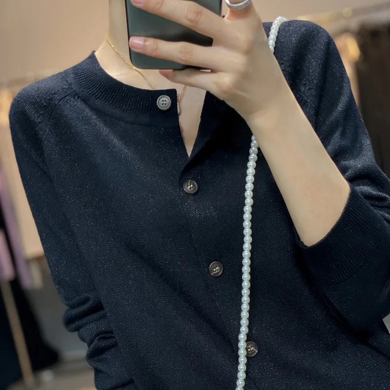 Starlight Sparkling Round Neck Solid Women's Top with Korean Advanced Design Sense Blouse Spring/Summer New Cardigan
Starlight Sparkling Round Neck Solid Women's Top with Korean Advanced Design Sense Blouse Spring/Summer New Cardigan