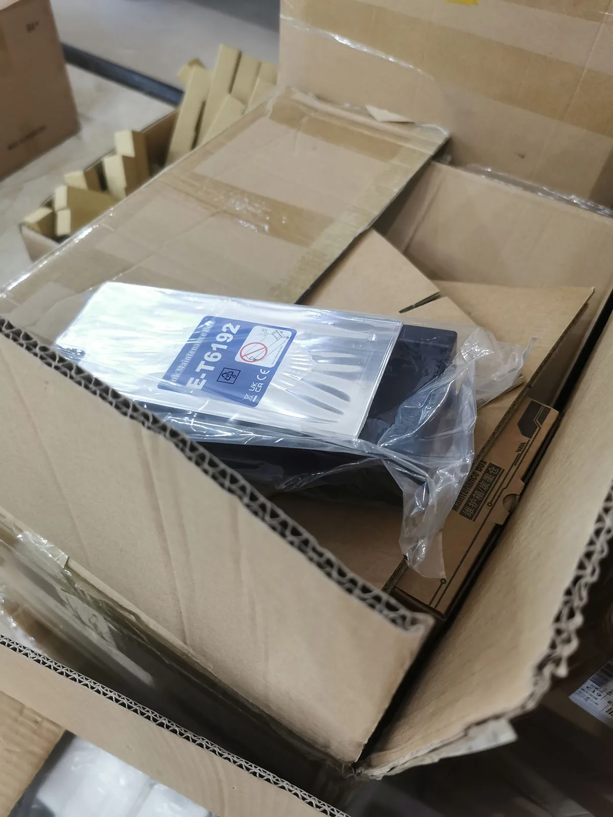 1X C13T619000 T6190 T6192 Резервуар для обслуживания чернил для EPSON B300 B310 B500 B510 H6000 P5000 P5050 P5070 P5080 Stylus Pro 4900 4910
1X C13T619000 T6190 T6192 Резервуар для обслуживания чернил для EPSON B300 B310 B500 B510 H6000 P5000 P5050 P5070 P5080 Stylus Pro 4900 4910