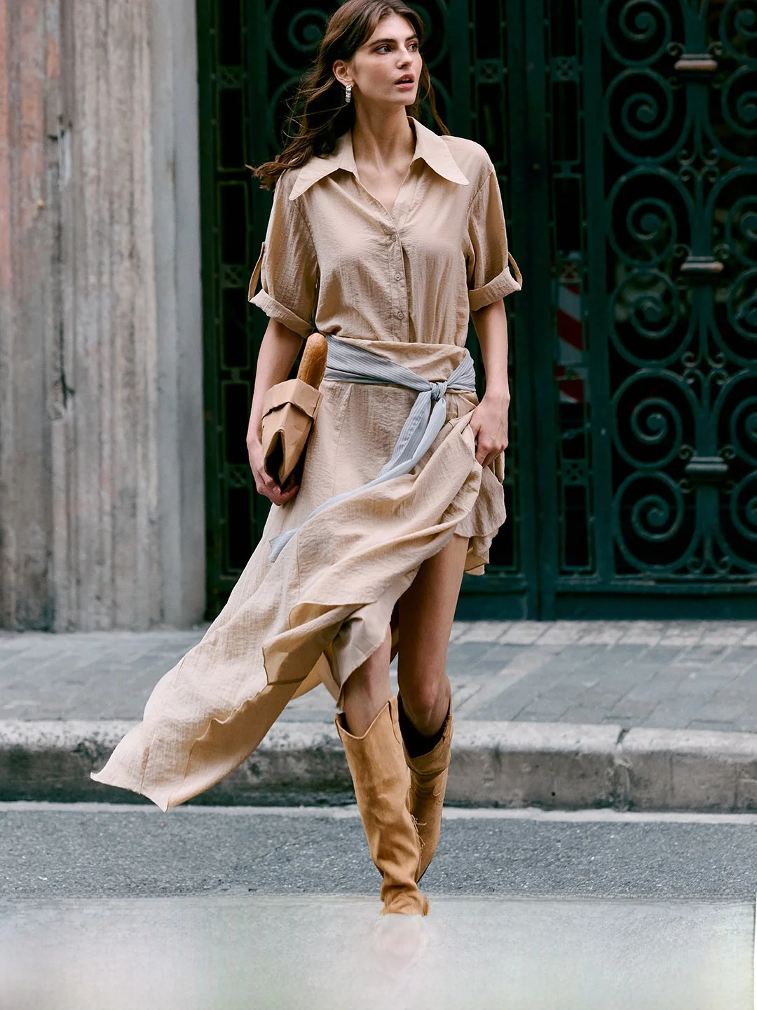 Женский летний комплект Luna7xi: белая футболка с коротким рукавом и юбка с высокой талией, повседневный стиль, нейлоновая ткань, на пуговицах
Женский летний комплект Luna7xi: белая футболка с коротким рукавом и юбка с высокой талией, повседневный стиль, нейлоновая ткань, на пуговицах