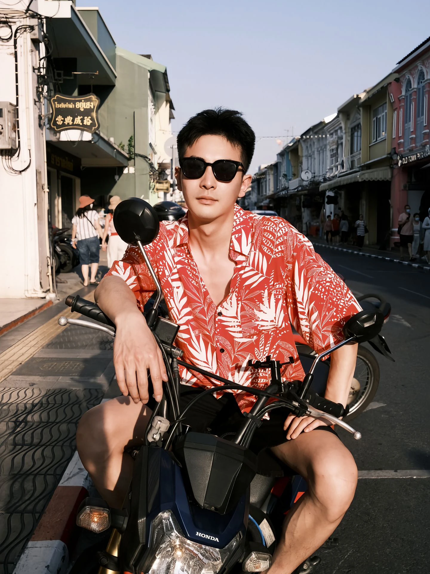 Hawaii Flower Men's Shirt Spring Summer Loose Casual Half Sleeve Beach Vacation Style Quick Dry Polyester Fiber Casual Shirt
Hawaii Flower Men's Shirt Spring Summer Loose Casual Half Sleeve Beach Vacation Style Quick Dry Polyester Fiber Casual Shirt