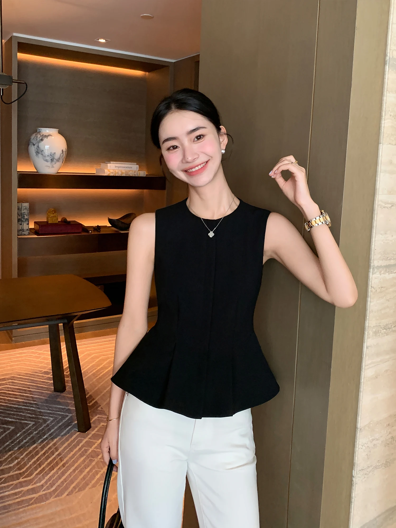 Maven Lin Bla Acetate Svel круглый Ne Женский топ с завязками на талии и рюшами для поездок на работу, смесь полиэстера
Maven Lin Bla Acetate Svel круглый Ne Женский топ с завязками на талии и рюшами для поездок на работу, смесь полиэстера