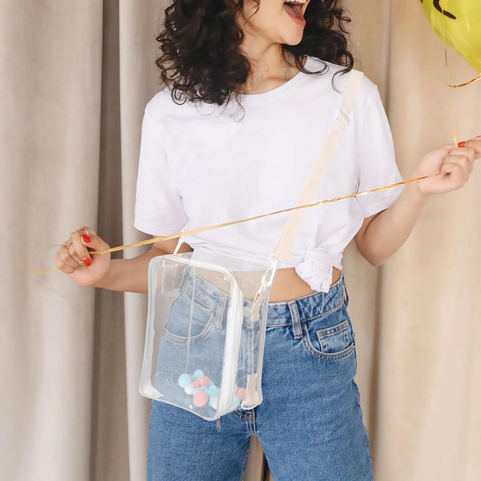 Clear Cotton Figures Storage Bag Large Capacity Transparent PVC Crossbody Shoulder Bag Portable Carrying Case Dustproof
Clear Cotton Figures Storage Bag Large Capacity Transparent PVC Crossbody Shoulder Bag Portable Carrying Case Dustproof