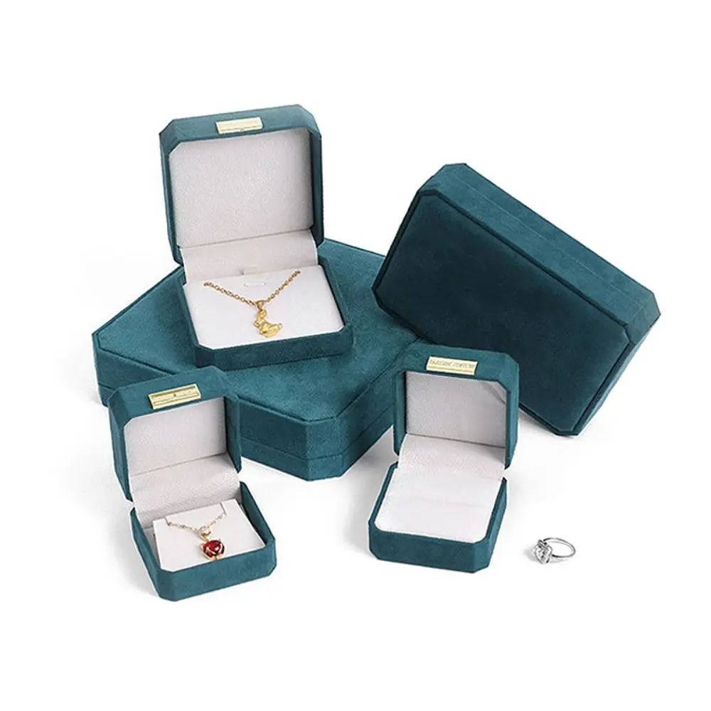 Изумрудные бархатные шкатулки для драгоценностей, восьмиугольный браслет, ожерелье, держатель для ювелирных изделий, пылезащитный роскошный шкатулка для колец, серьги 
Изумрудные бархатные шкатулки для драгоценностей, восьмиугольный браслет, ожерелье, держатель для ювелирных изделий, пылезащитный роскошный шкатулка для колец, серьги