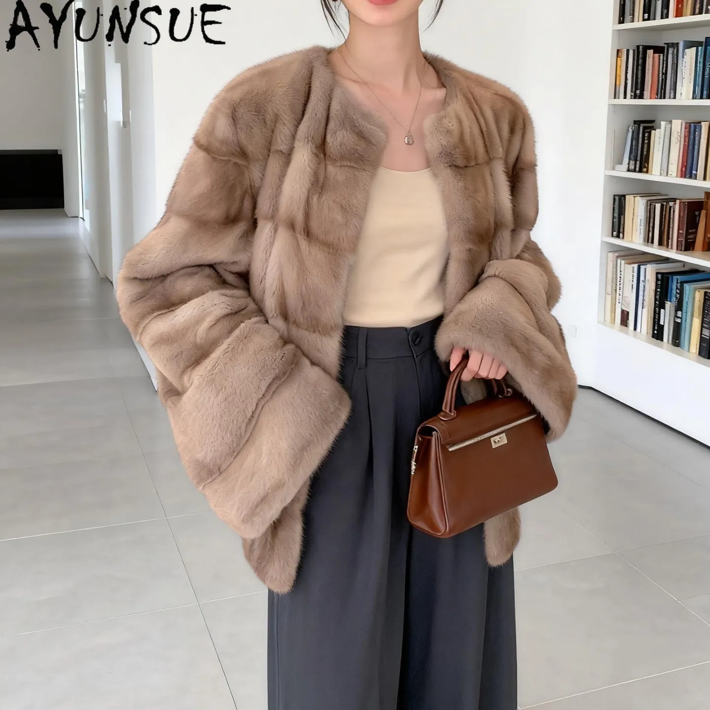 AYUSNUE Natural Female Mink Fur Coat Women Clothes Vintage Winter Jacket Whole Mink Real Fur Coat Warm New in Coats Шуба Женская
AYUSNUE Natural Female Mink Fur Coat Women Clothes Vintage Winter Jacket Whole Mink Real Fur Coat Warm New in Coats Шуба Женская