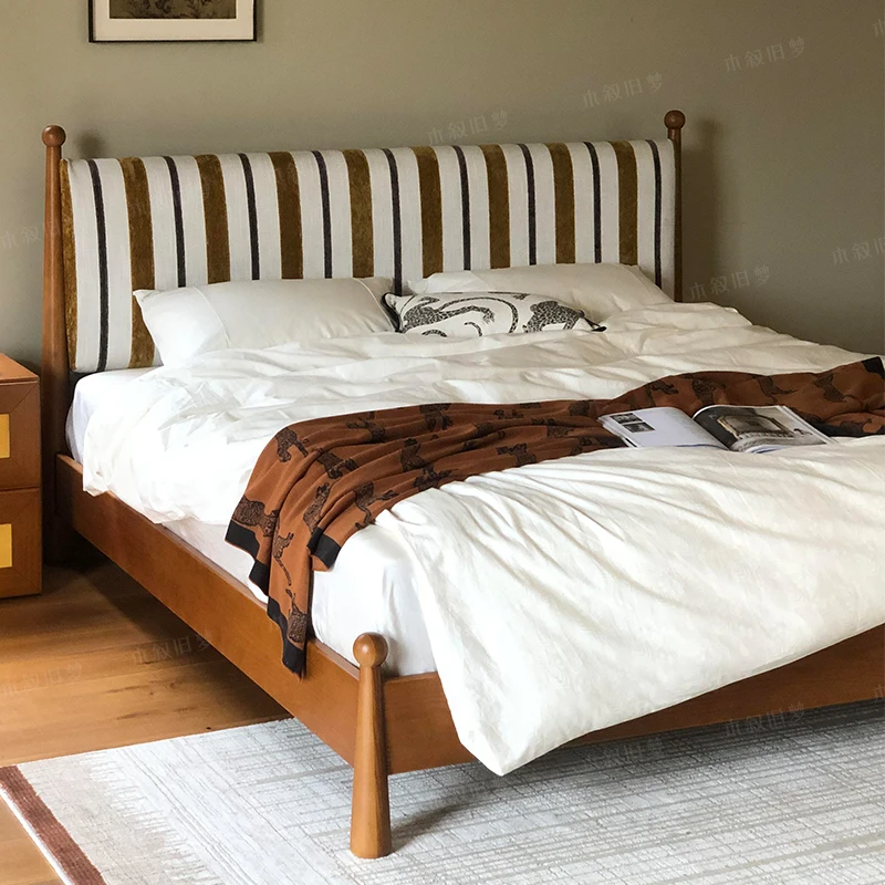 Solid wood Ika bed bedroom double bed master bed 1.8 meters fabric soft bag medium antique retro small apartment home
Solid wood Ika bed bedroom double bed master bed 1.8 meters fabric soft bag medium antique retro small apartment home