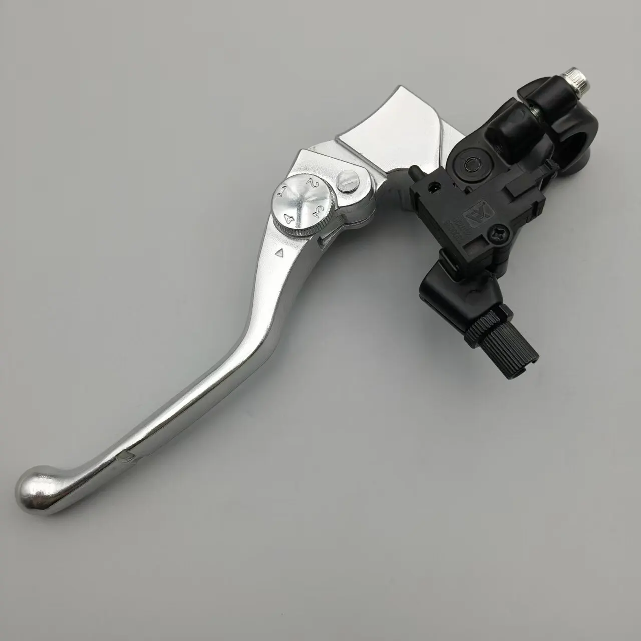 For Benelli Huanglong 300/600TNT BJ BN Clutch Brake Lever
For Benelli Huanglong 300/600TNT BJ BN Clutch Brake Lever