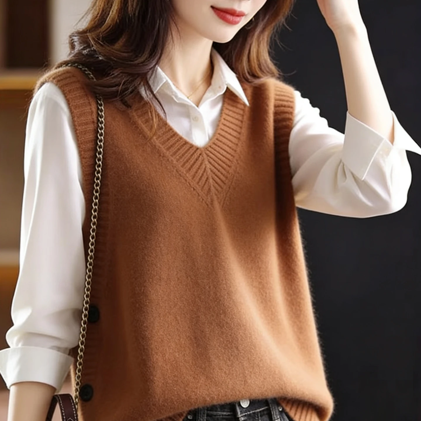 100% pure wool women's sleeveless thick knitted sweater V-neck layered outer coat for spring and autumn fashion outerwear vest
100% pure wool women's sleeveless thick knitted sweater V-neck layered outer coat for spring and autumn fashion outerwear vest