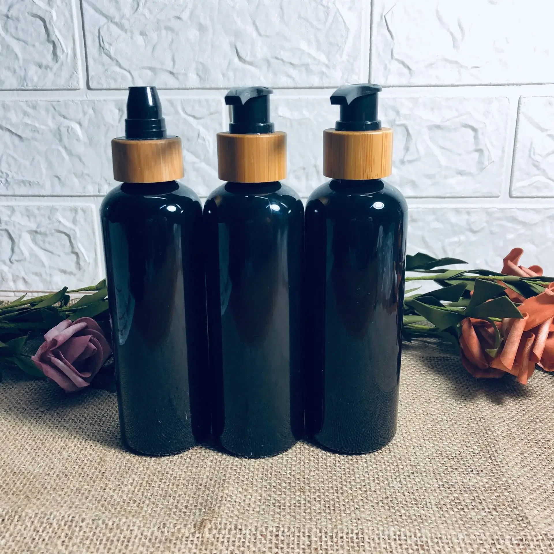 Plastic Black Bottle with Black Pump Skincare Packaging Lotion Shampoo Bottle Bamboo Wooden Collar Shampoo Lotion Pump Bottle
Plastic Black Bottle with Black Pump Skincare Packaging Lotion Shampoo Bottle Bamboo Wooden Collar Shampoo Lotion Pump Bottle