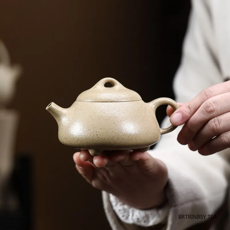 200ml Chinese Yixing Purple Clay Teapot Handmade Tea Pot Tradition Kettle Raw Ore Zisha Tea Set Household Teaware Accessories
200ml Chinese Yixing Purple Clay Teapot Handmade Tea Pot Tradition Kettle Raw Ore Zisha Tea Set Household Teaware Accessories