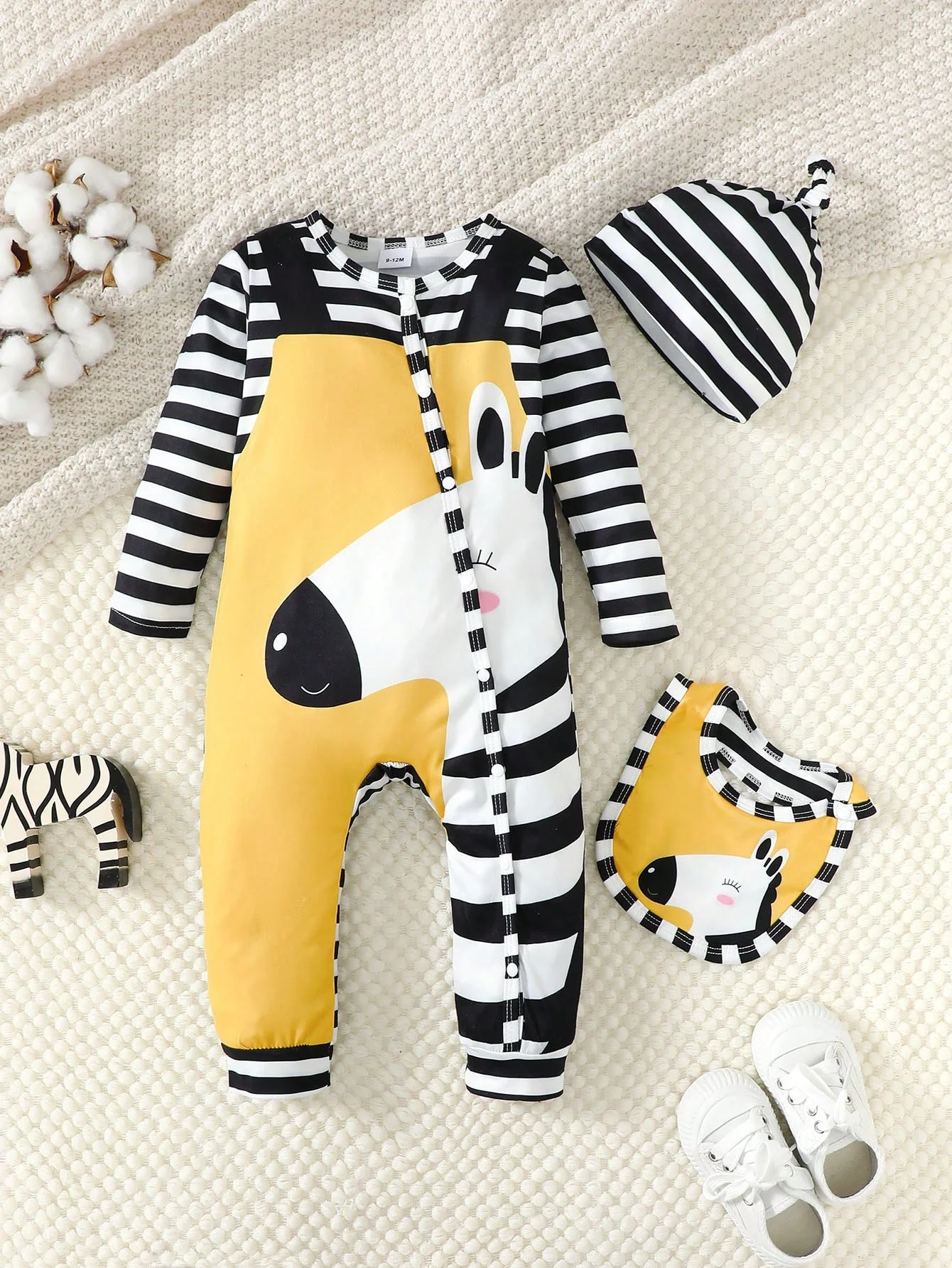 Newborn Long sleeved Striped Zebra Bodysuit+Hat+Drool towel Baby 3pc/Set fit 0-18 Months Cute Male and Female Babies Bodysuit
Newborn Long sleeved Striped Zebra Bodysuit+Hat+Drool towel Baby 3pc/Set fit 0-18 Months Cute Male and Female Babies Bodysuit