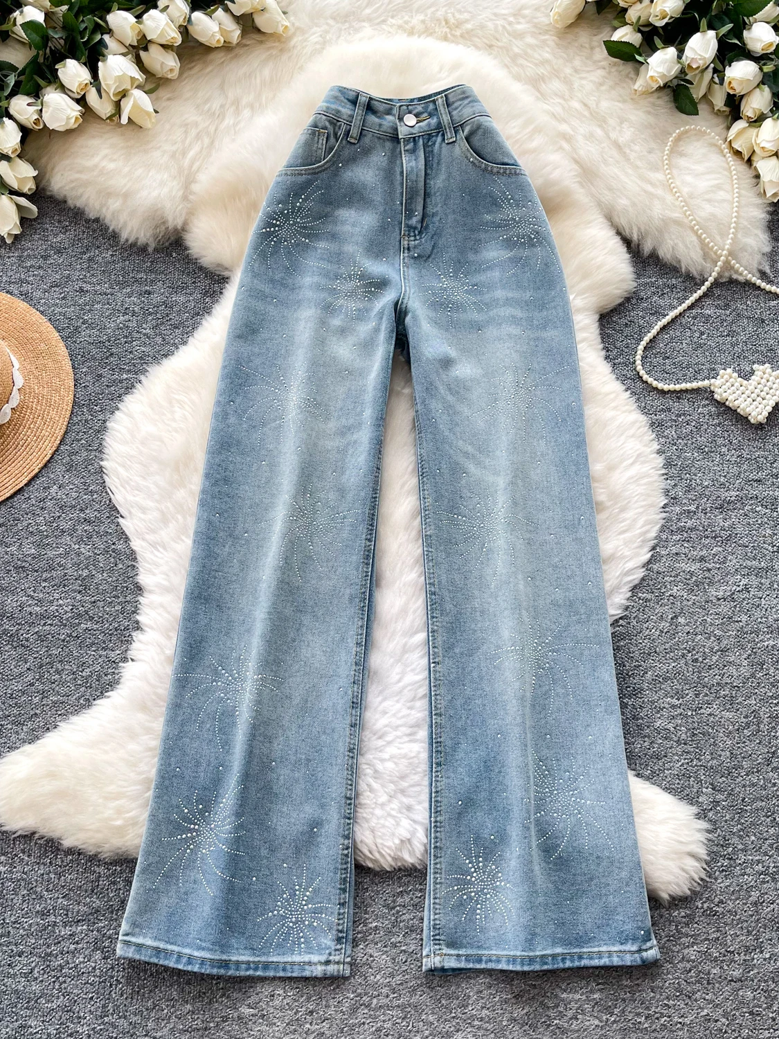 Trendy High Waist Wide Leg Jeans Women's Loose Slimming Embroidered Long Pants Casual Versatile Spring Fashion plus Size
Trendy High Waist Wide Leg Jeans Women's Loose Slimming Embroidered Long Pants Casual Versatile Spring Fashion plus Size