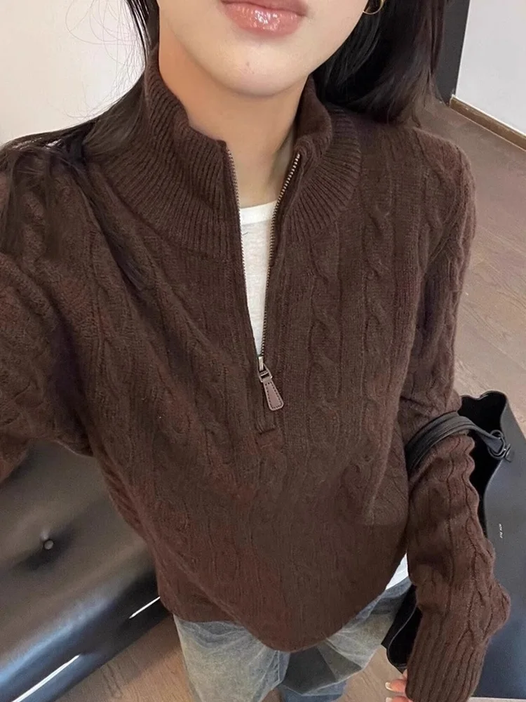 Корейский модный вязаный свитер на молнии с капюшоном: повседневный, простой, универсальный, мягкий и удобный женский топ
Корейский модный вязаный свитер на молнии с капюшоном: повседневный, простой, универсальный, мягкий и удобный женский топ