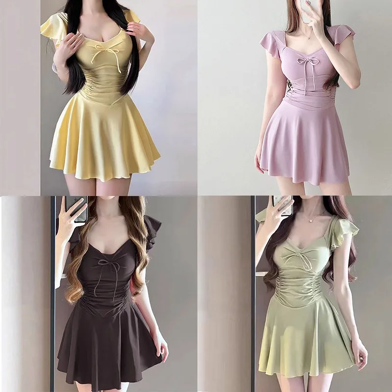 Swimsuit Women's One-piece Solid Color Sweet Skirt Style Conservative Slim Slim Student Hot Spring Swimsuit
Swimsuit Women's One-piece Solid Color Sweet Skirt Style Conservative Slim Slim Student Hot Spring Swimsuit