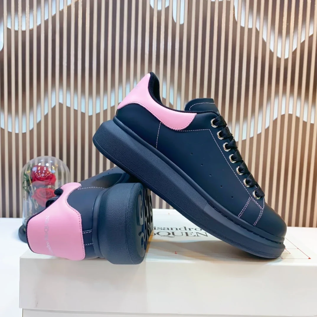 Top Hight Quality Mens Casual Sneakers Real Leather Womens Brand Designer Tennis Shoes Classic Fashion Design running shoes
Top Hight Quality Mens Casual Sneakers Real Leather Womens Brand Designer Tennis Shoes Classic Fashion Design running shoes