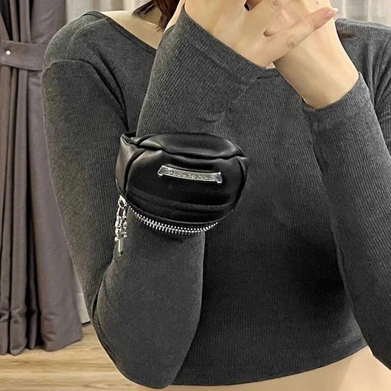 Y2K Convertible Wristlet & Waist Bag, Adjustable Chain Mini Coin Purse, Spicy Girl Style for Women & Girls
Y2K Convertible Wristlet & Waist Bag, Adjustable Chain Mini Coin Purse, Spicy Girl Style for Women & Girls