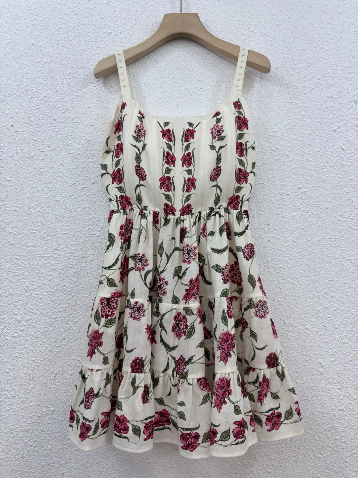 Linen Women Vintage Red Floral Print Mini Dress Pearl Spaghetti Strap Tiered Cake Dress Summer High Waist Ruffle Sundress Casual
Linen Women Vintage Red Floral Print Mini Dress Pearl Spaghetti Strap Tiered Cake Dress Summer High Waist Ruffle Sundress Casual