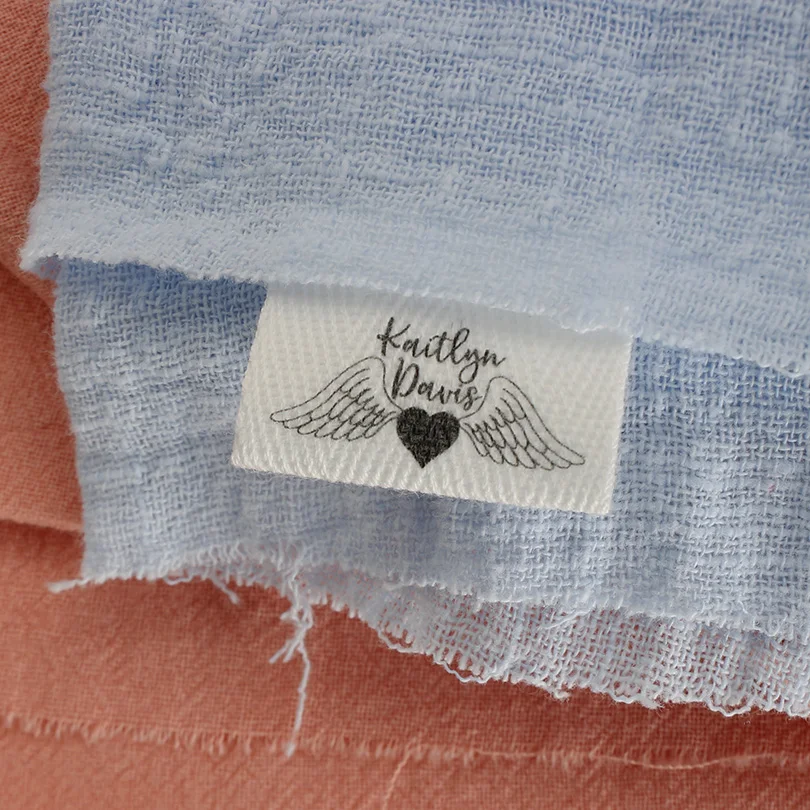 Custom Twill Folding Labels for Clothes, Sewing Accessories, Free Shipping, Angel Wings, Brand Tags, 30x50mm, Xw5594
Custom Twill Folding Labels for Clothes, Sewing Accessories, Free Shipping, Angel Wings, Brand Tags, 30x50mm, Xw5594