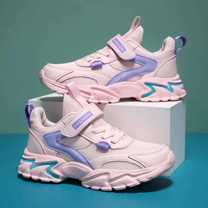 A pair of girls' breathable mesh sneakers with hook-and-loop strap, shock-absorbing sole for sports and daily use DW-JJL-8938
A pair of girls' breathable mesh sneakers with hook-and-loop strap, shock-absorbing sole for sports and daily use DW-JJL-8938