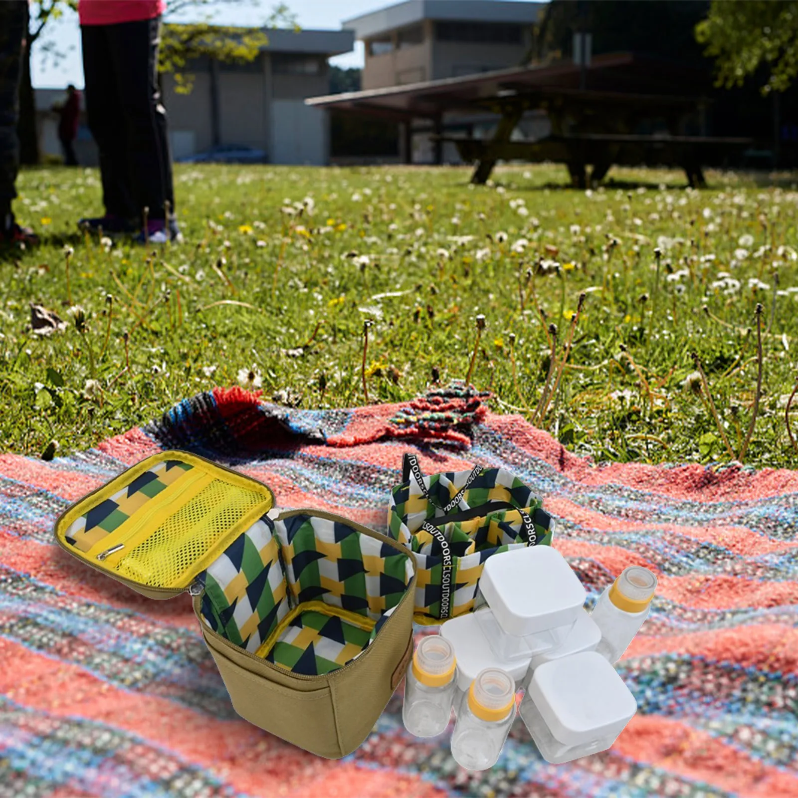 CLS Outdoor Seasoning Bottle Set Portable Seasoning Jar Barbecue Utensils Camping Seasoning Bottle Kitchen Seasoning Box Combin
CLS Outdoor Seasoning Bottle Set Portable Seasoning Jar Barbecue Utensils Camping Seasoning Bottle Kitchen Seasoning Box Combin