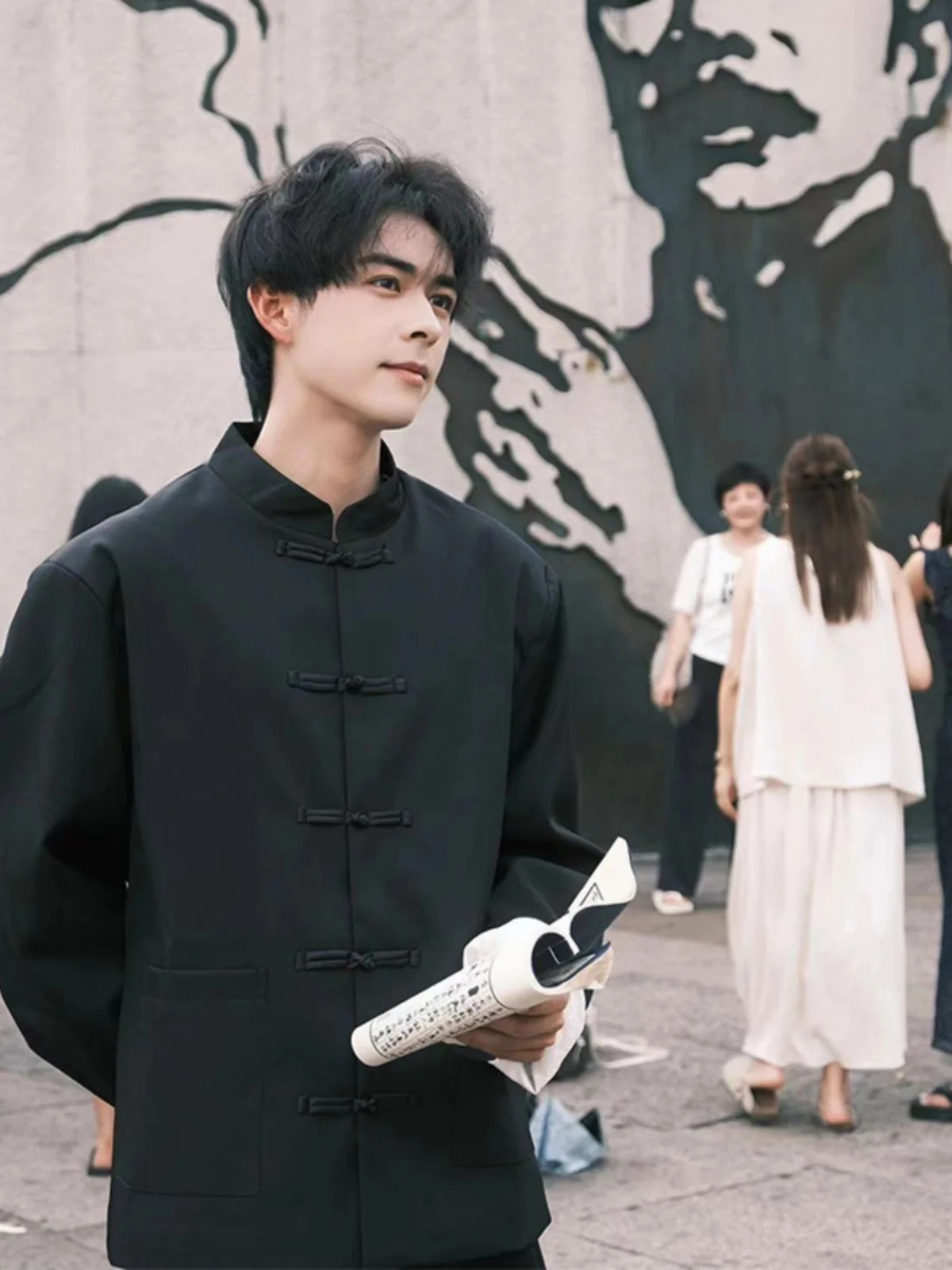 New Chinese Sle Men's Suit Jaet Summer Wind Button Stand Collar irt High Sensation Cool Casual Zhongan Suit
New Chinese Sle Men's Suit Jaet Summer Wind Button Stand Collar irt High Sensation Cool Casual Zhongan Suit