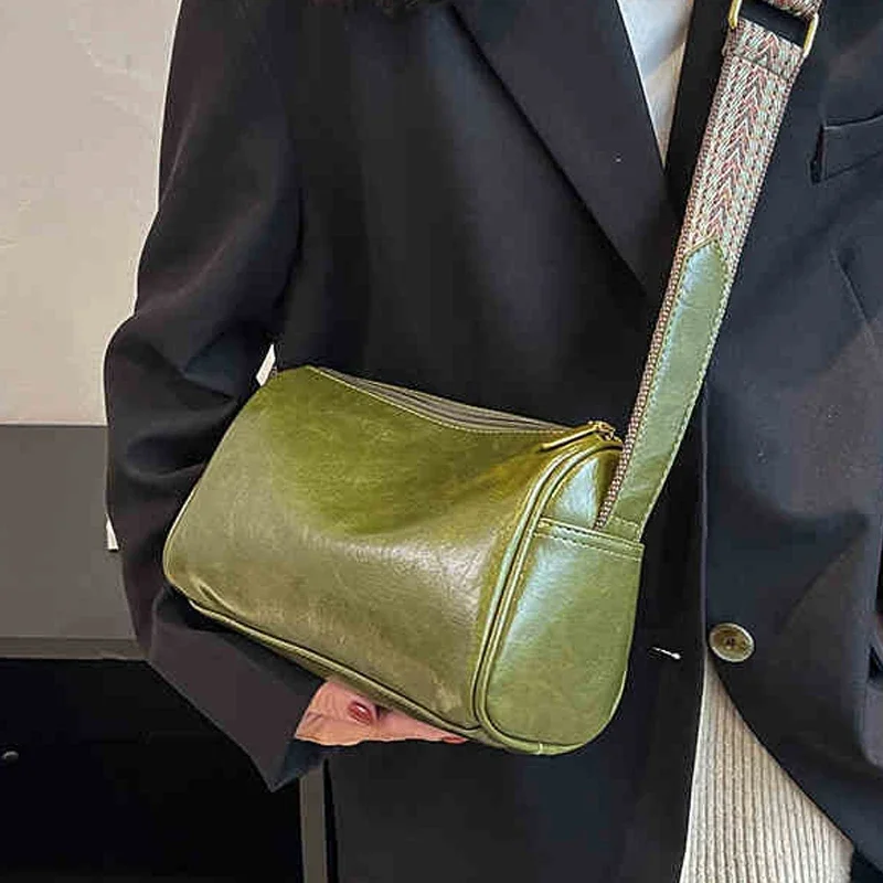 Leisure Crossbody Bag Women's Wide Shoulder Strap Soft Leather Handbags Fashion Versatile Single Shoulder Bags 2025 New
Leisure Crossbody Bag Women's Wide Shoulder Strap Soft Leather Handbags Fashion Versatile Single Shoulder Bags 2025 New