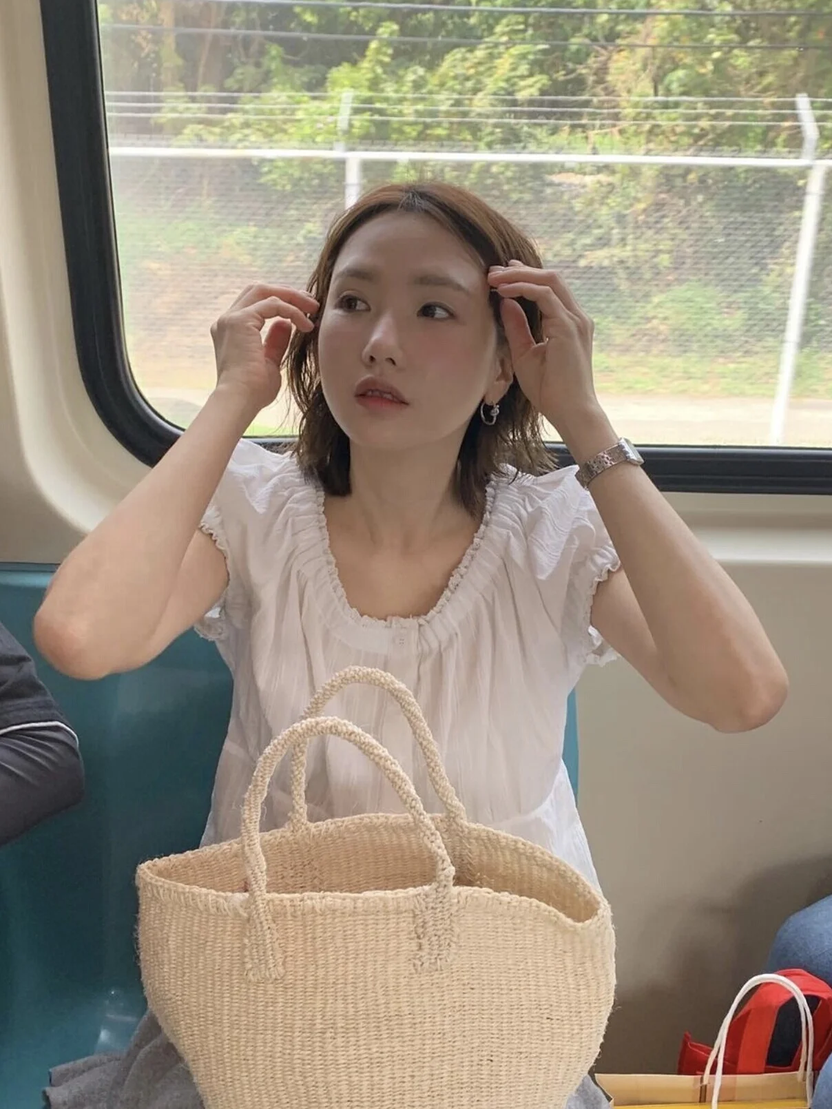 Повседневный топ Howuins из хлопка с круглым вырезом, коротким рукавом, плиссировкой, кружевными деталями, на одной пуговице, с утяжкой на талии для женщин
Повседневный топ Howuins из хлопка с круглым вырезом, коротким рукавом, плиссировкой, кружевными деталями, на одной пуговице, с утяжкой на талии для женщин