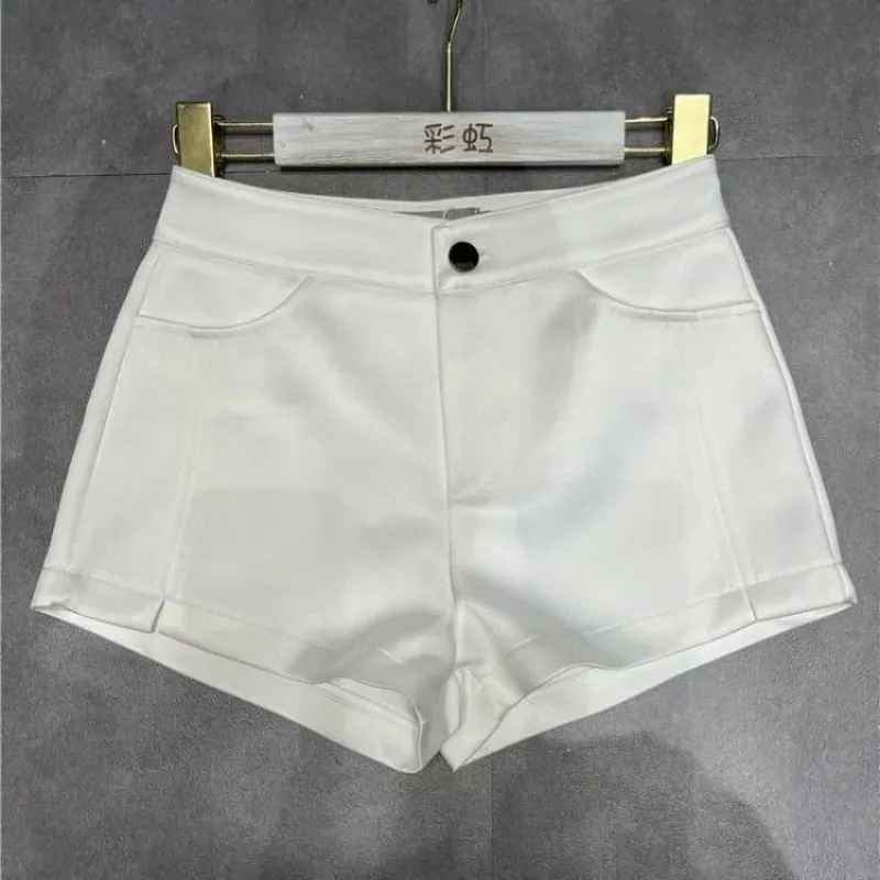 Women's High Waist Satin Shorts White Slim Fit Straight Leg Casual Summer Short Pants
Women's High Waist Satin Shorts White Slim Fit Straight Leg Casual Summer Short Pants