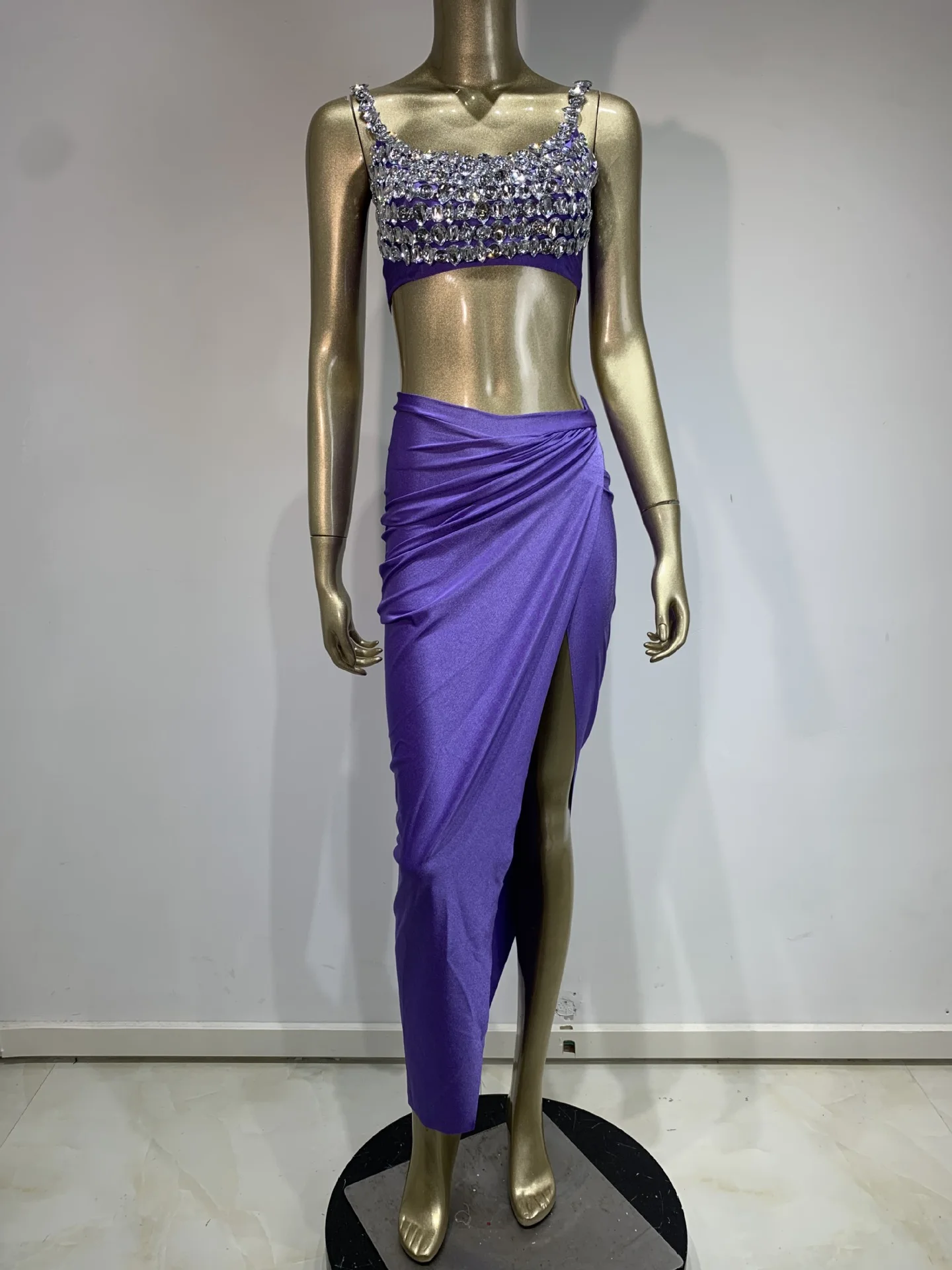 STOCK Rhinestone High Slit Dress Sleeveless Sexy Singer Stage Performance Outfit Evening Gown Temperament Luxury Evening Gowns
STOCK Rhinestone High Slit Dress Sleeveless Sexy Singer Stage Performance Outfit Evening Gown Temperament Luxury Evening Gowns