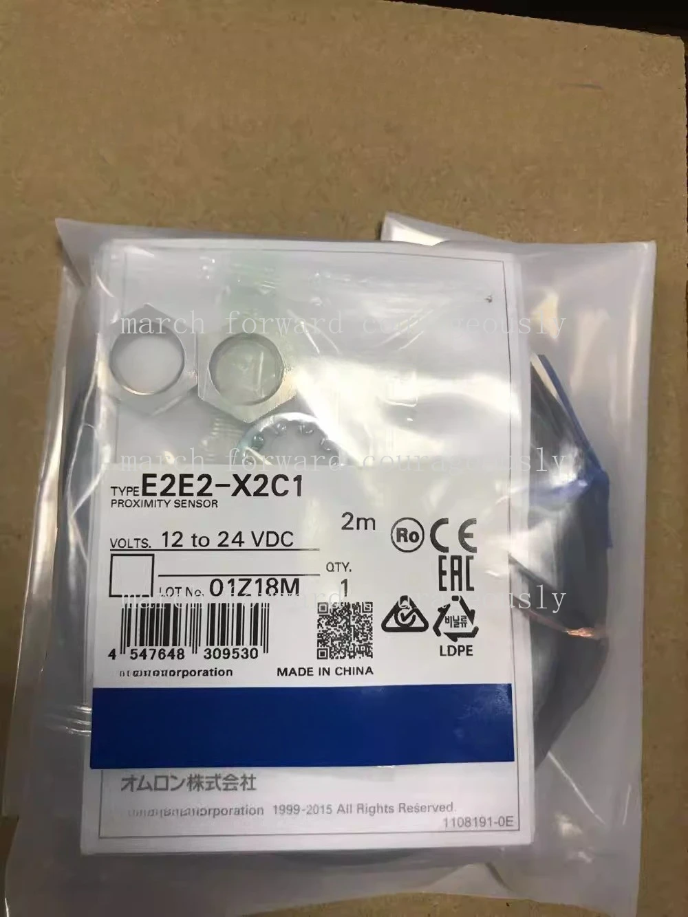 Датчик приближения Omron E2E2-X2C1 DC, 3-проводной, 100% оригинальный и подлинный
Датчик приближения Omron E2E2-X2C1 DC, 3-проводной, 100% оригинальный и подлинный