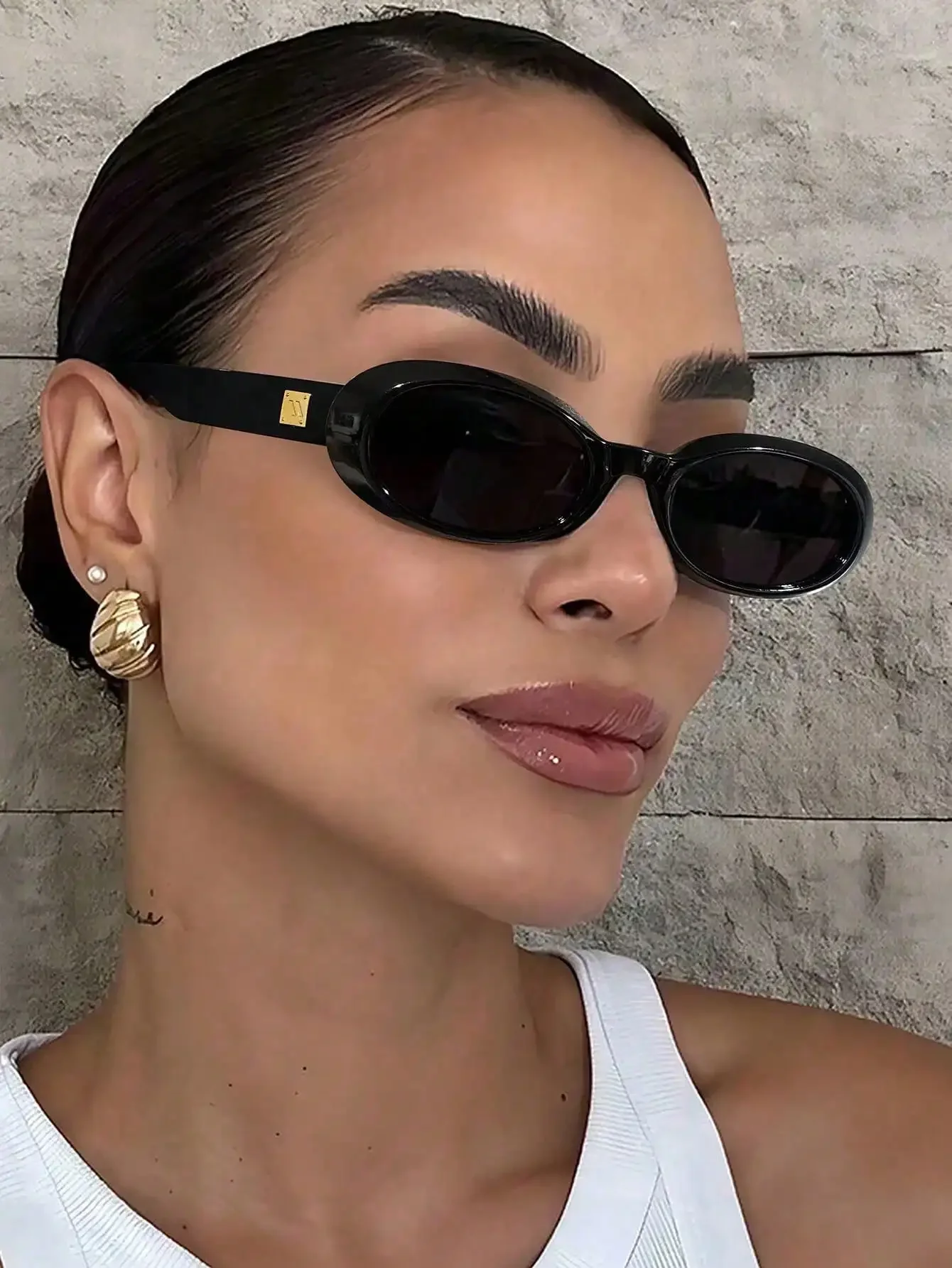1pc Oval Shaped Retro Chic Fashion Glasses For Women, Travel & Beach Beach Accessories For Women Glasses Shades Basics Fall Wint
1pc Oval Shaped Retro Chic Fashion Glasses For Women, Travel & Beach Beach Accessories For Women Glasses Shades Basics Fall Wint