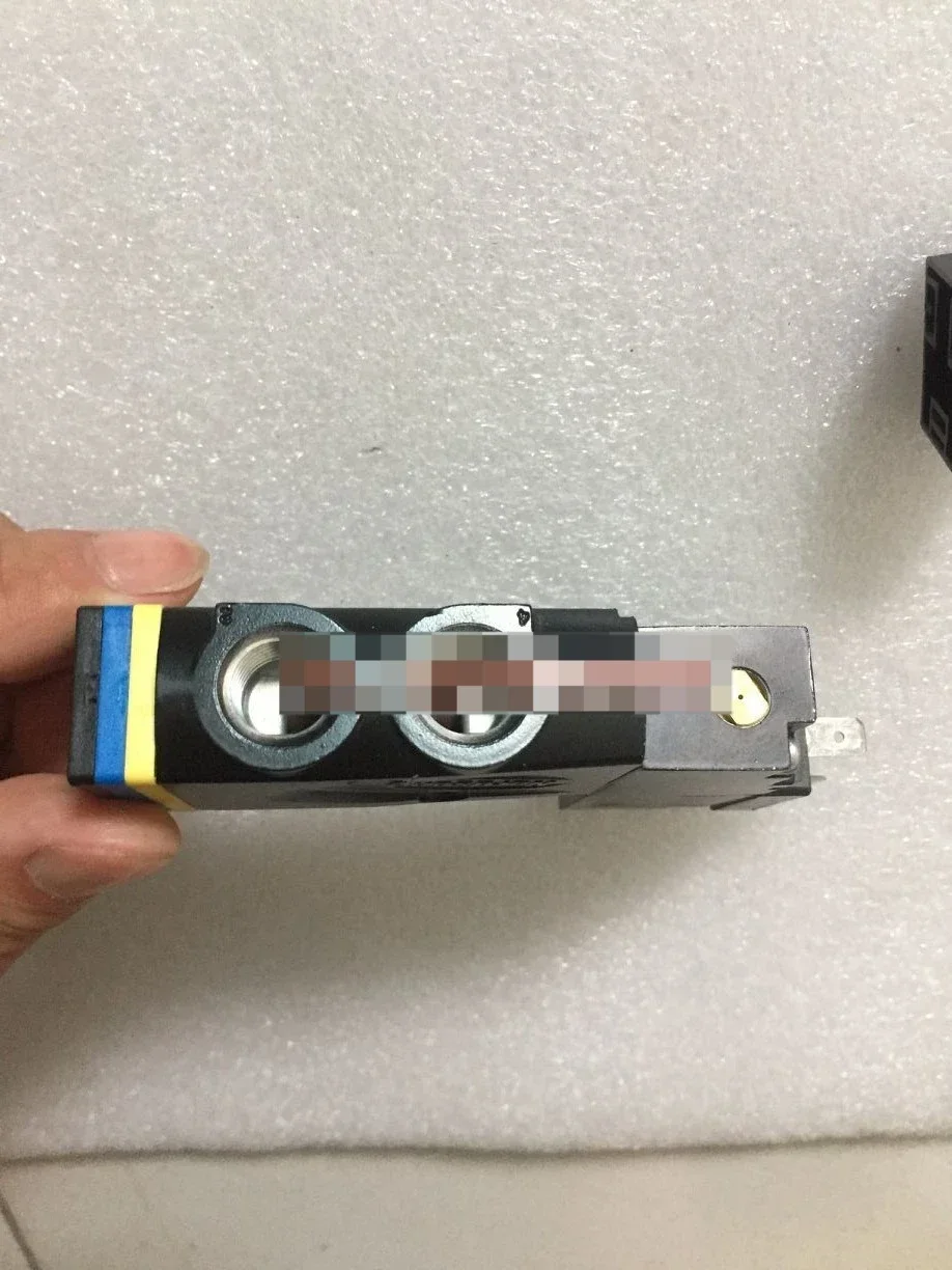 Nordson hot melt adhesive machine solenoid valve 1056119 1053894 7157157 460246
Nordson hot melt adhesive machine solenoid valve 1056119 1053894 7157157 460246