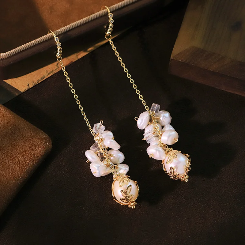 Оригинальные серьги с цирконием и кристаллами, украшенные жемчугом в стиле барокко, ювелирные изделия ручной работы для женщин, элегантные массивные аксессуары для ушей
Оригинальные серьги с цирконием и кристаллами, украшенные жемчугом в стиле барокко, ювелирные изделия ручной работы для женщин, элегантные массивные аксессуары для ушей