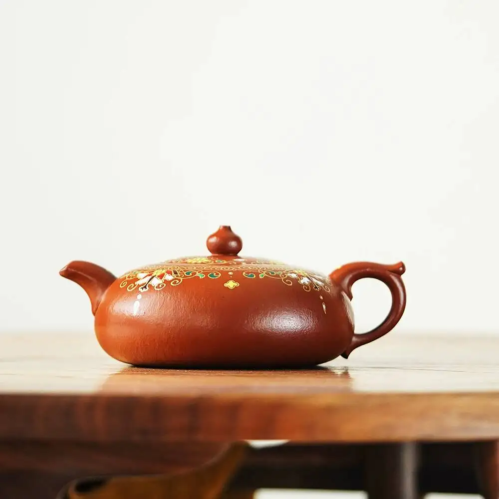 Yihu Chun Yixing Purple Teapot By Famous Craftsman Lei Gao, Purely Handmade Tea Brewing Pot, Original Mineral Small Coal Kiln
Yihu Chun Yixing Purple Teapot By Famous Craftsman Lei Gao, Purely Handmade Tea Brewing Pot, Original Mineral Small Coal Kiln